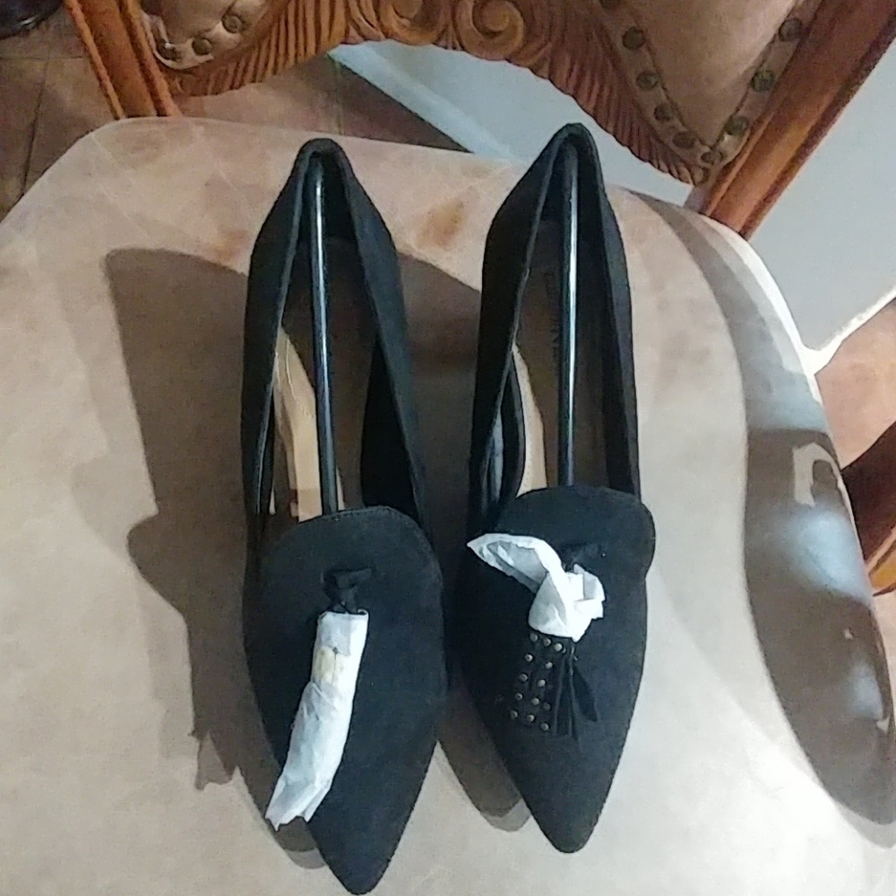 NWT Comfort View 2in Micro Fiber heels